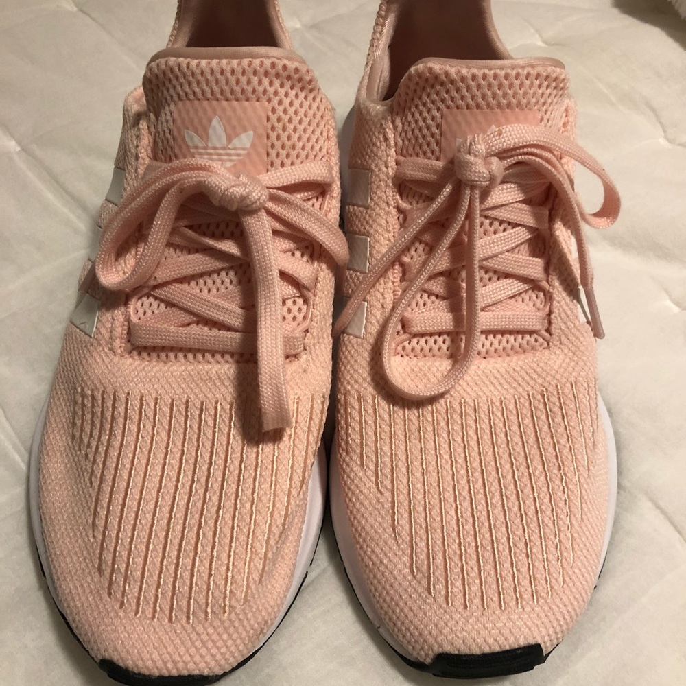 NEW Adidas pink sneakers size 7. New without box. - Picture 2 of 3
